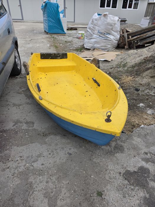 Masina Opel zafira+barca fibra