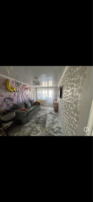 продам двухкомнатную квартиру