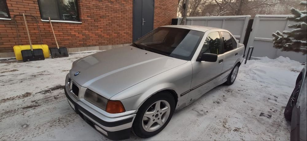 Автомашина Бмв Е36