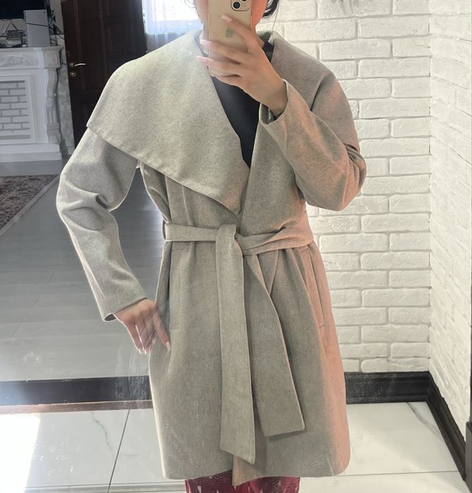 Продам пальто весна осень