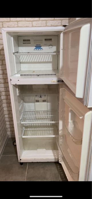 Холодильник 50тыс