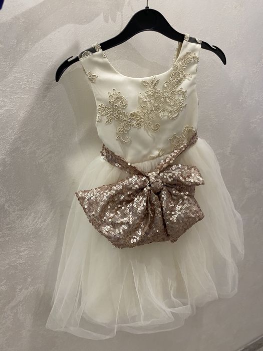 Бутичиска детска рокля