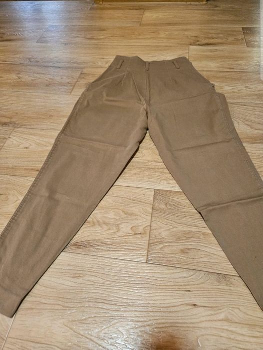 Pantaloni de damă H&M