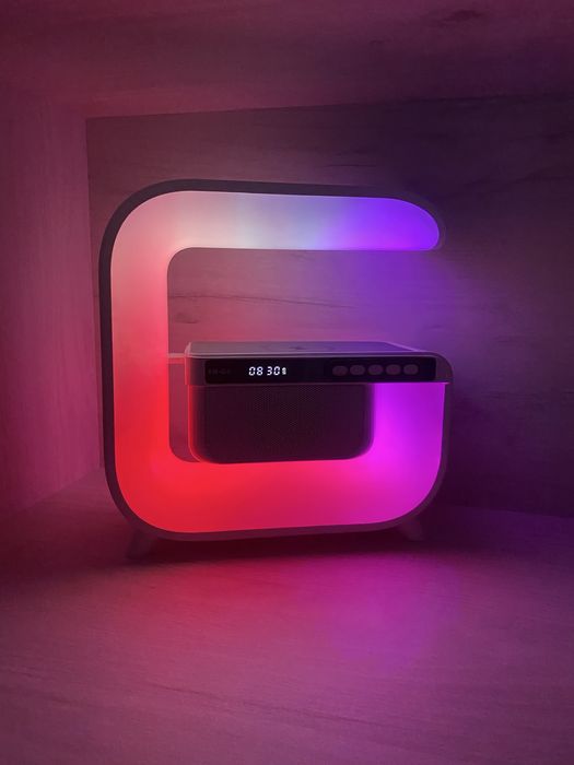 Lampa cu incarcare wireless RGB
