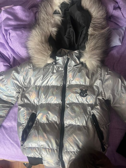 Яке 30лв с естествен пух на яката
