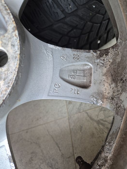 Vând jante+cauciucuri de Wv Tiguan 215/65/16 M+S imp Germania