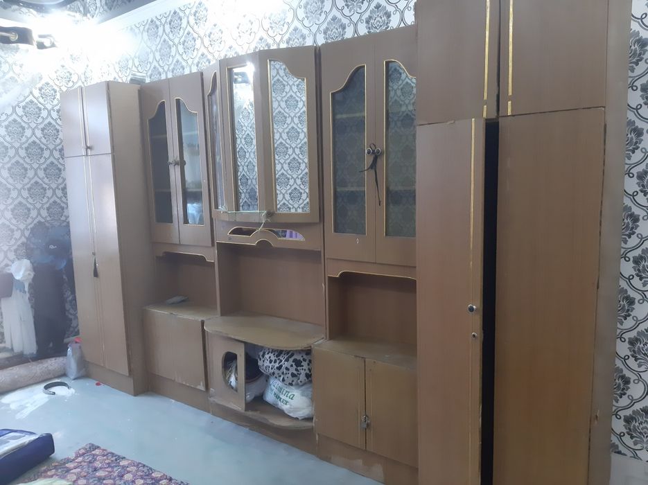 Стенка продается