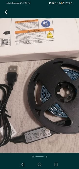 Banda led RGB 5m,cu control pe fir, nou în cutie