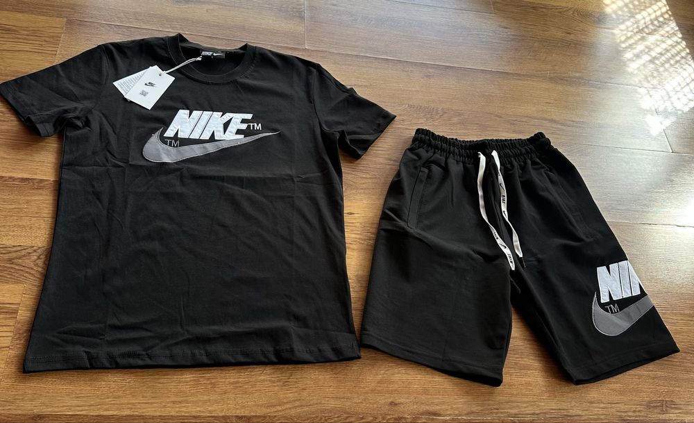 Мъжки,памучен,черен комплект Nike с бродирано лого
