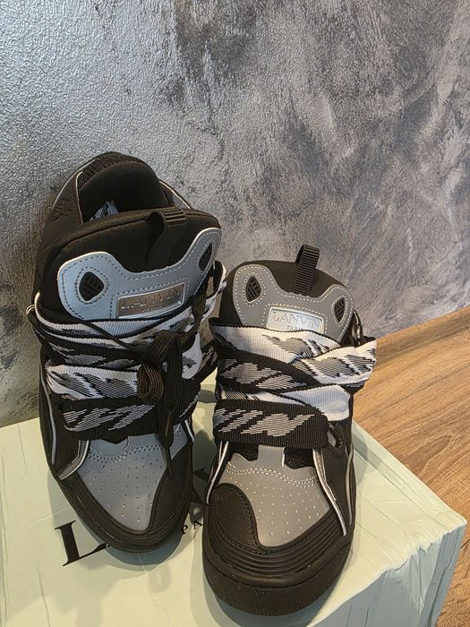 Vând  Lanvin curb black 42