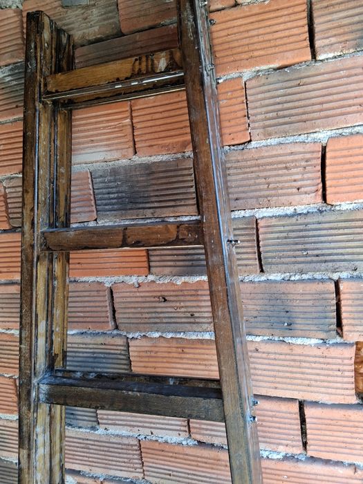 различни стълби докарани от Германия  цената е на бр