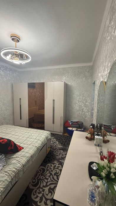 2.5 sotihli xovli uy sotiladi