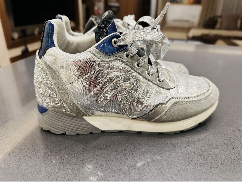 Nike,, Geox,  Merell, replay, g star, guess, michael kors