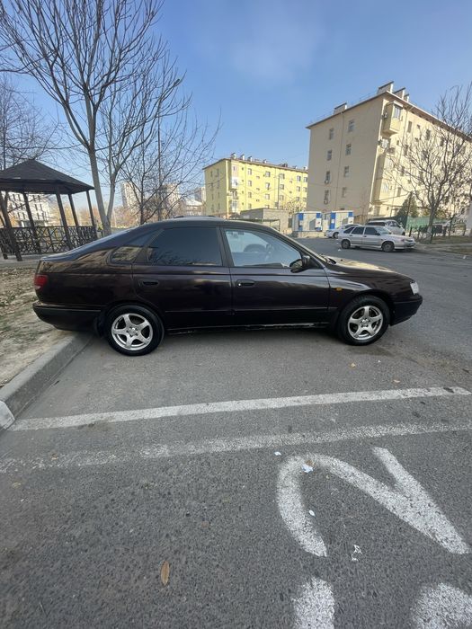 Тойота карина е 1993 год