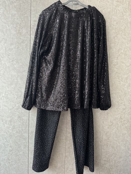 Кофта и брюки нарядные