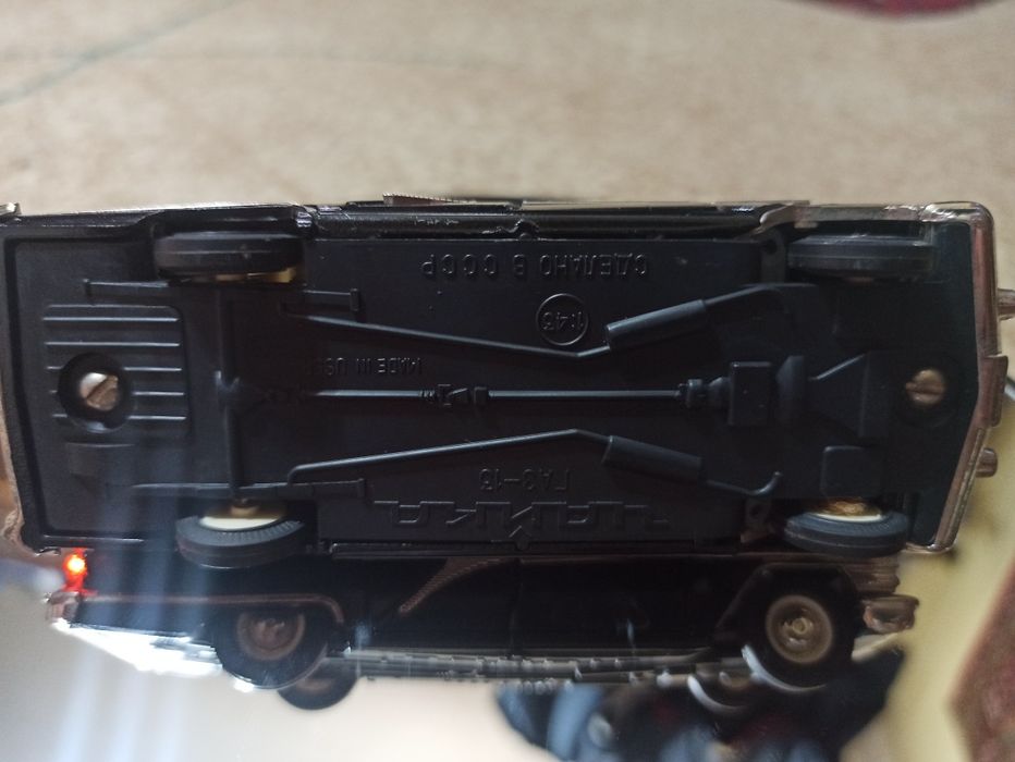 Модель Чайка газ-13  СССР 1/43