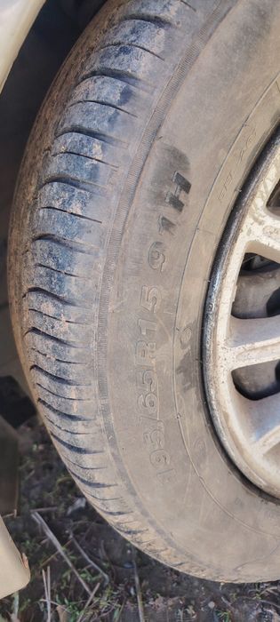 Продам комплект колес р15