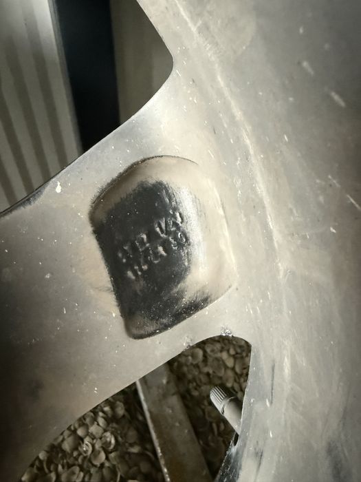 Оригинални джанти за Тойота Хайлукс 17 цола пефектно състояние