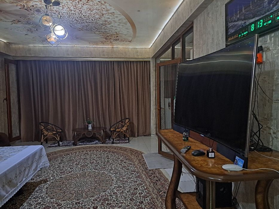 Зангиота мехмон уйи ижара. Кунлик ва ойлик мавжуд.