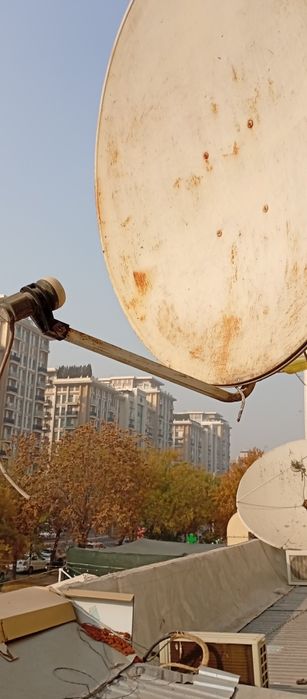 ДвеПораболическиеАнтены180см и90см4тюнераВсе в рабочем состоянии