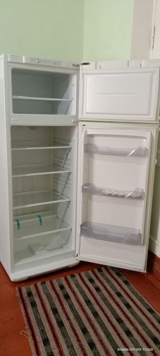 Холодильник  бирюса
