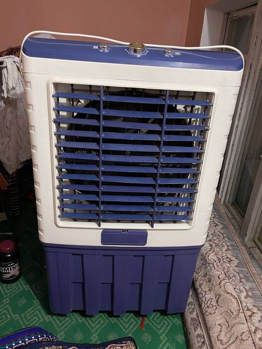 Kandetsaner sotiladi