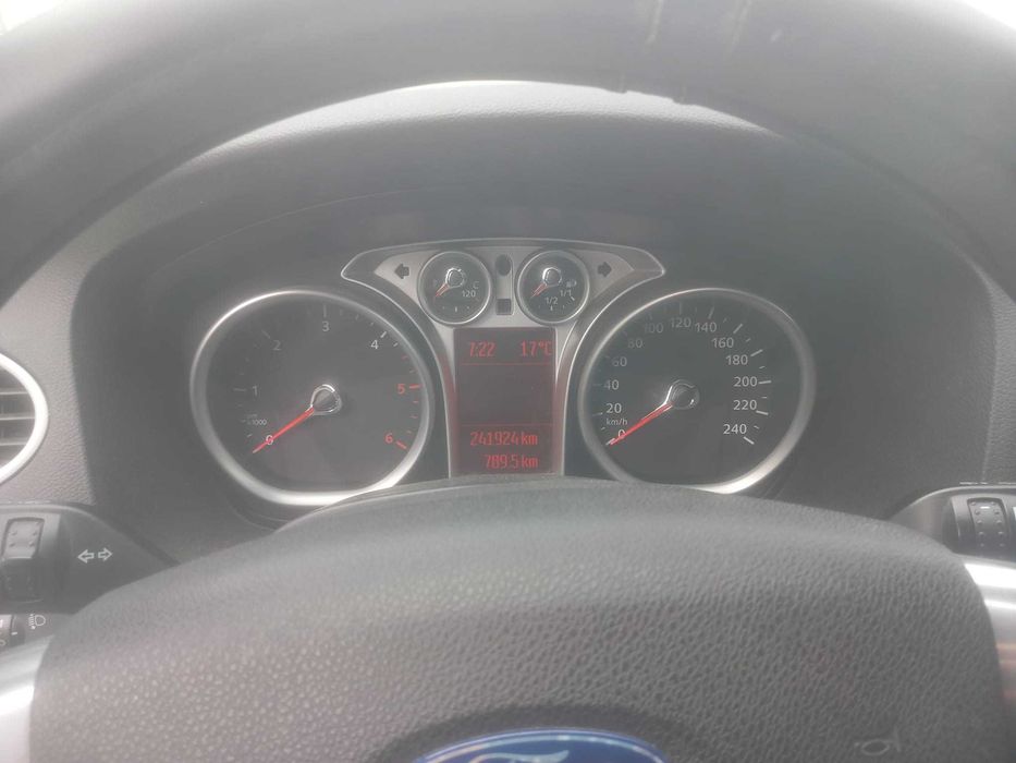 FORD Focus 2010 — imagine 2