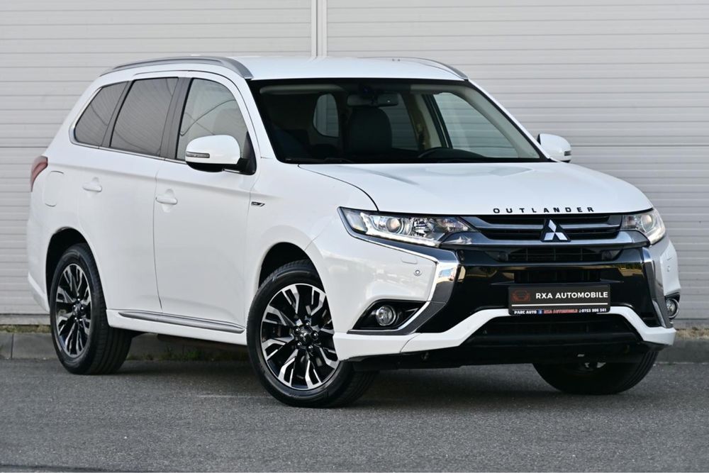 Mitsubishi Outlander 2.0 PHEV Plug In Hybrid 203 C.P. 12.2015 Euro6
