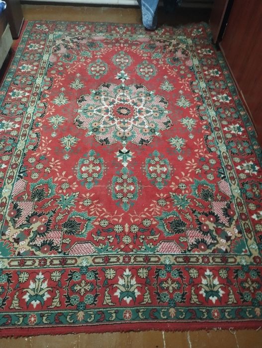 Продаю ковер,в отличном состоянии!! 3х2