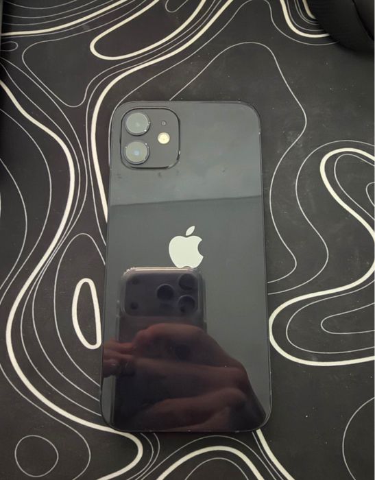 Iphone 12 folosit