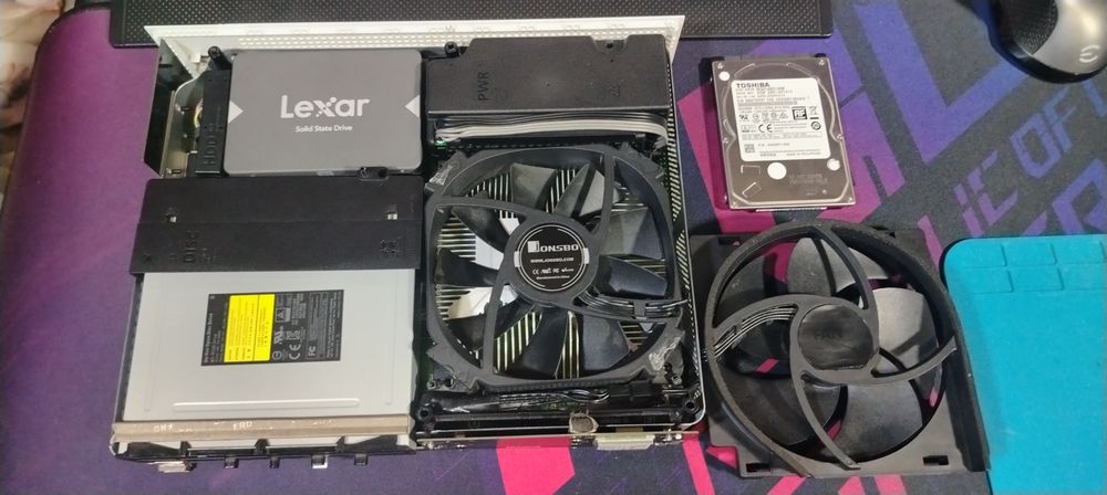 Ремон компьютеров с выездом. Компьютерный мастер. Установка Windows.