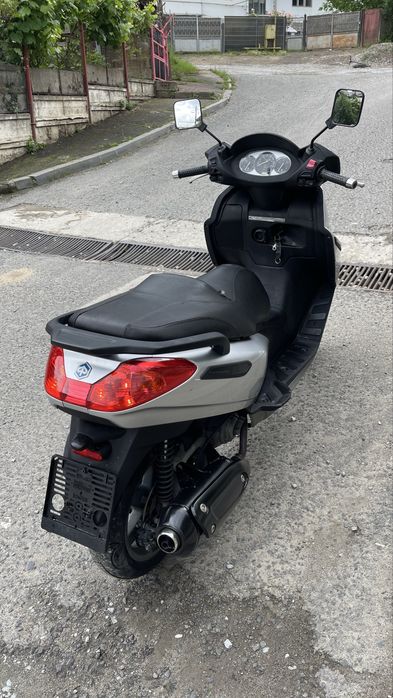 Scuter piaggio x7 2007