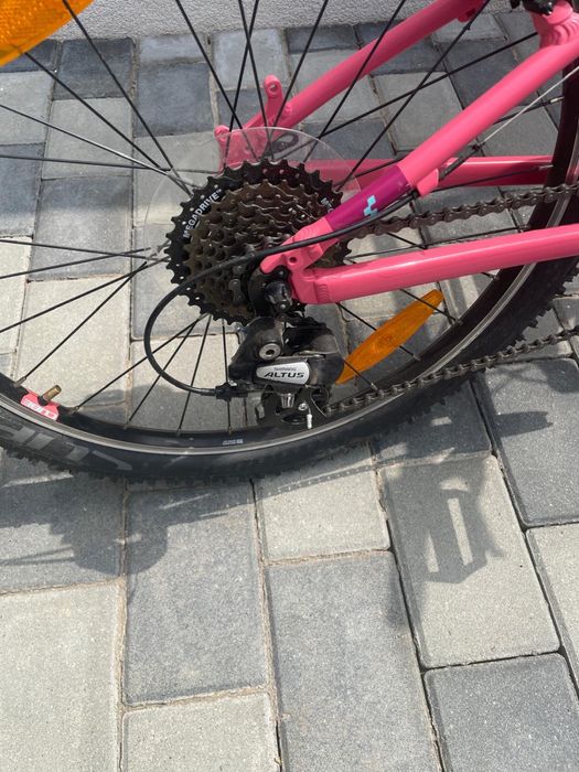 Vand trotineta electrica si bicicleta cube