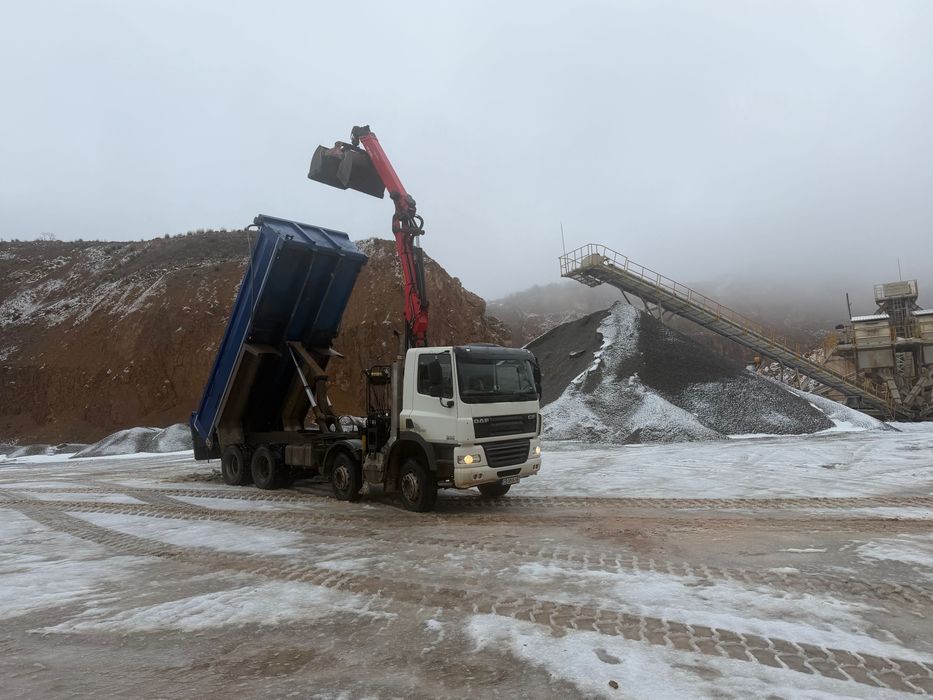 Услуги Камион-Самосвал с кран и щипка София