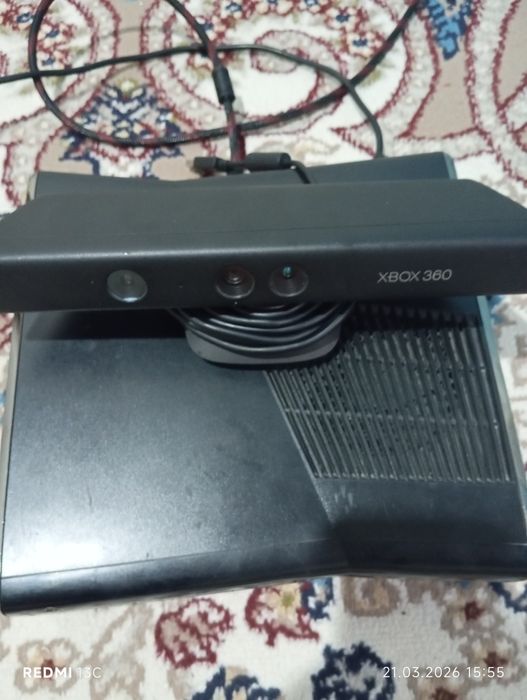 Xbox 360 slim 250gb 3 ta jostik va kinect