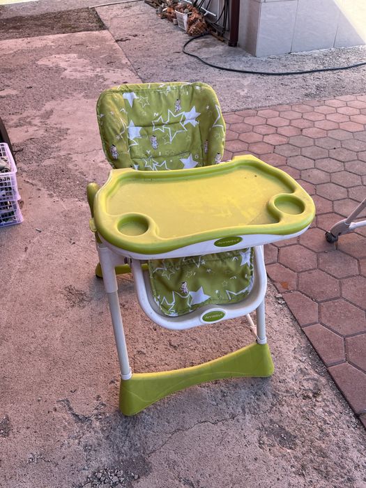 Детский стульчик для кормления