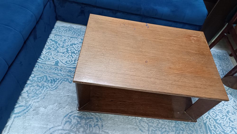 Журнальный столик