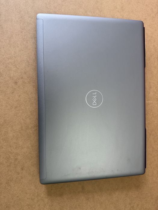 Лаптоп Dell Precision 7560 i7-11850H 48GB RAM RTX A2000 Workstation