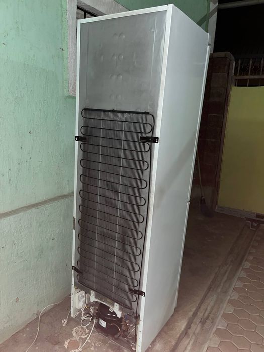 Холодильник VESTEL