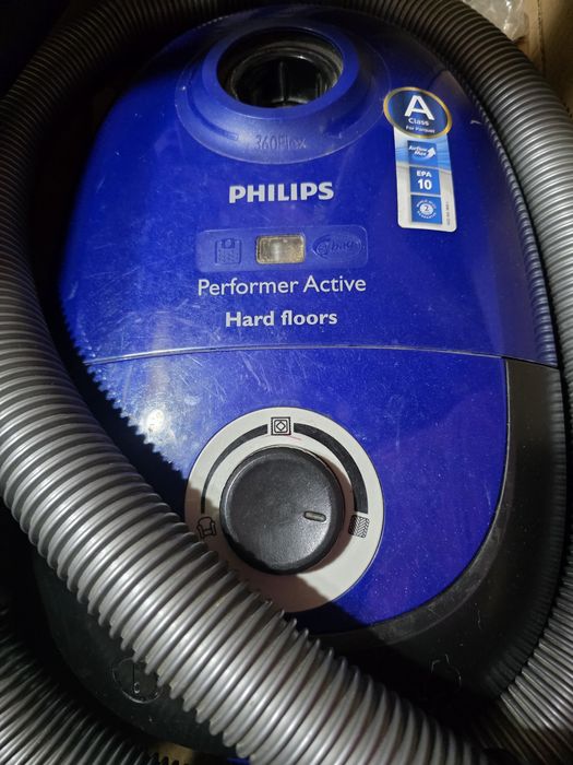 Aspirator Philips cu sac
