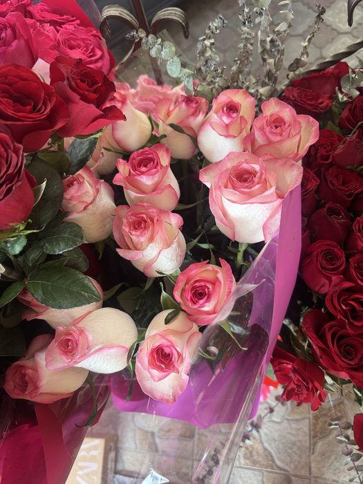 Розы букет свежие срочно