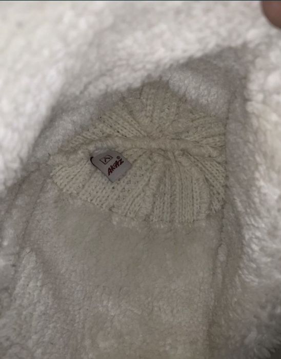 Caciula groasa, de iarna, ideal ski si nu numai