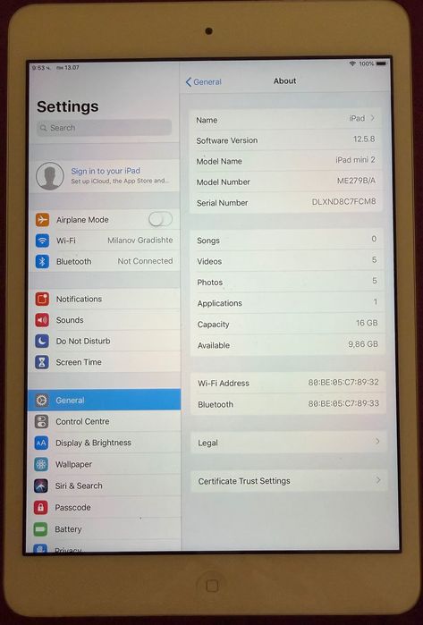 iPad mini 2 (16GB) – Сребрист/Бял / Запазен.