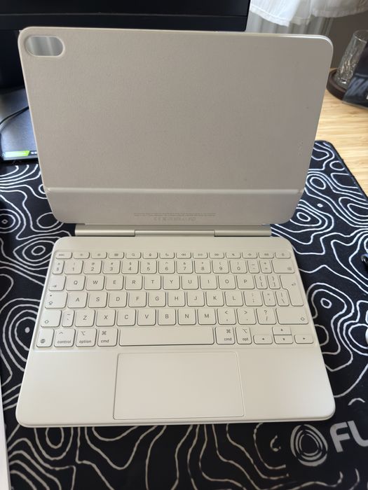 Tastatura apple magic keyboard pentru ipad air de 11inch