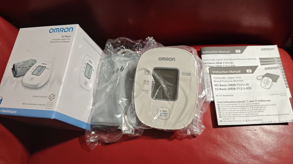 Апарат за кръвно налягане" Omron"