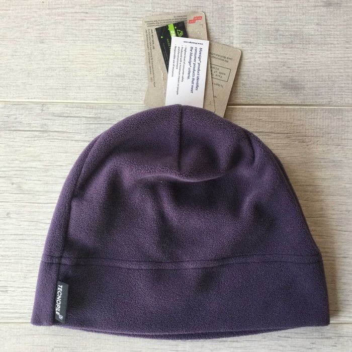 НОВА унисекс поларена зимна виолетова шапка  JACK WOLFSKIN от Германия