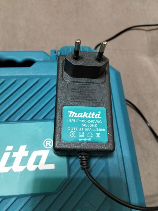 Зарядное устройство