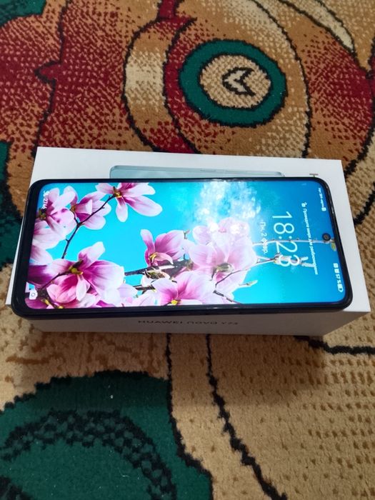 Продам Хуавей с гарантией