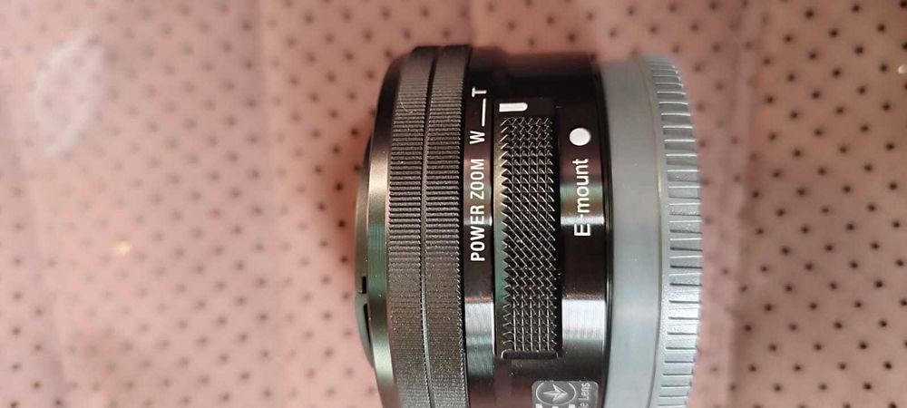 объектив  SONY 16-50