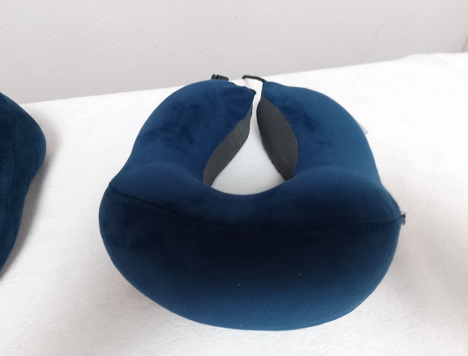 Дорожная подушка для шей.